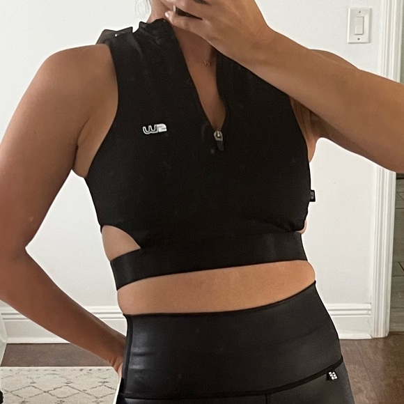 Skywox black sports bra - Picture 1 of 4